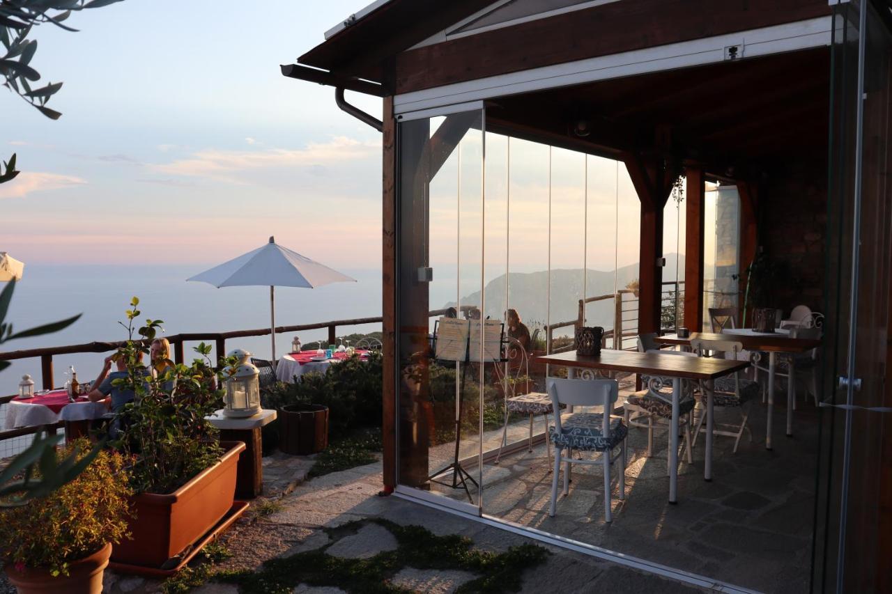Cade Ventu Hotel Vernazza Luaran gambar