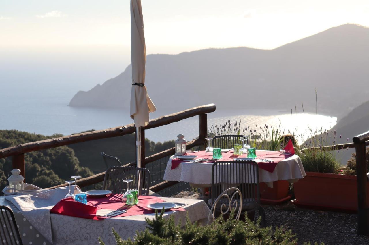 Cade Ventu Hotel Vernazza Luaran gambar
