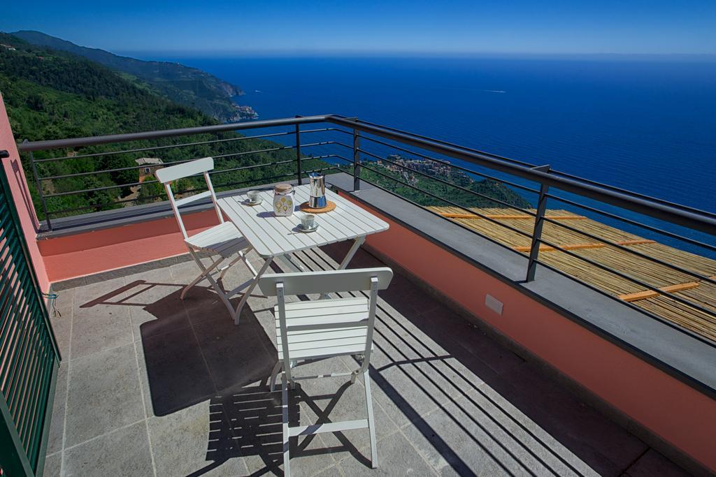 Cade Ventu Hotel Vernazza Luaran gambar