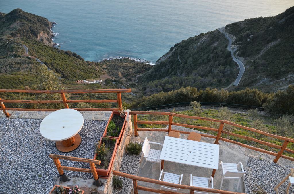 Cade Ventu Hotel Vernazza Luaran gambar